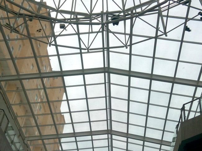 赤峰平莊中央商務(wù)區(qū)采光頂網(wǎng)架屋面工程